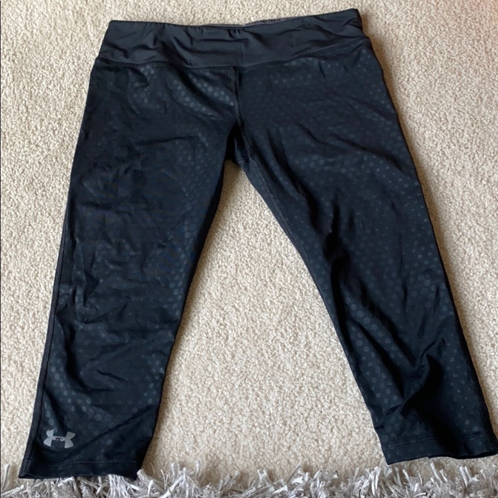 Cropped Under Armour workout pant